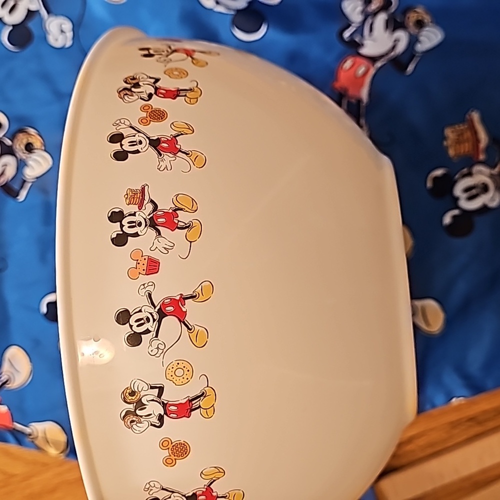 Toddler Mickey Mouse Kitchen Set - Picture 2 of 2